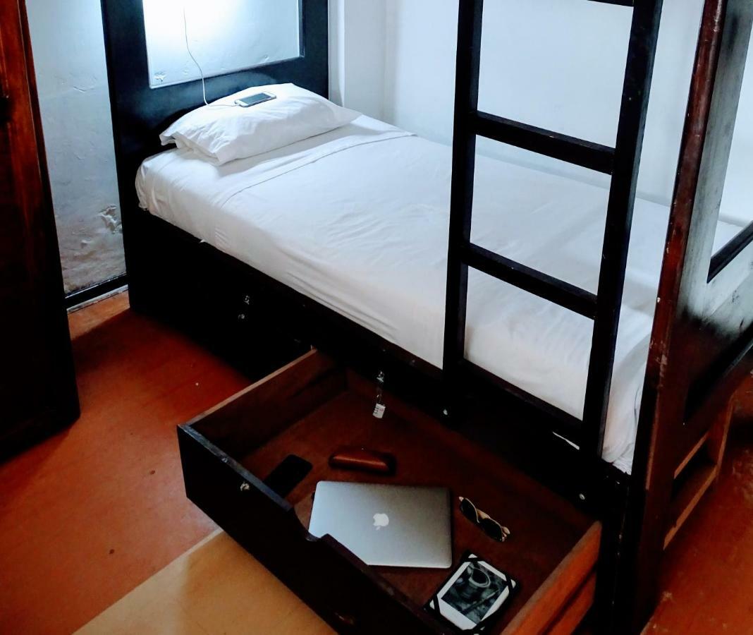 Erupcion Art Hotel & Hostel Baños Zewnętrze zdjęcie