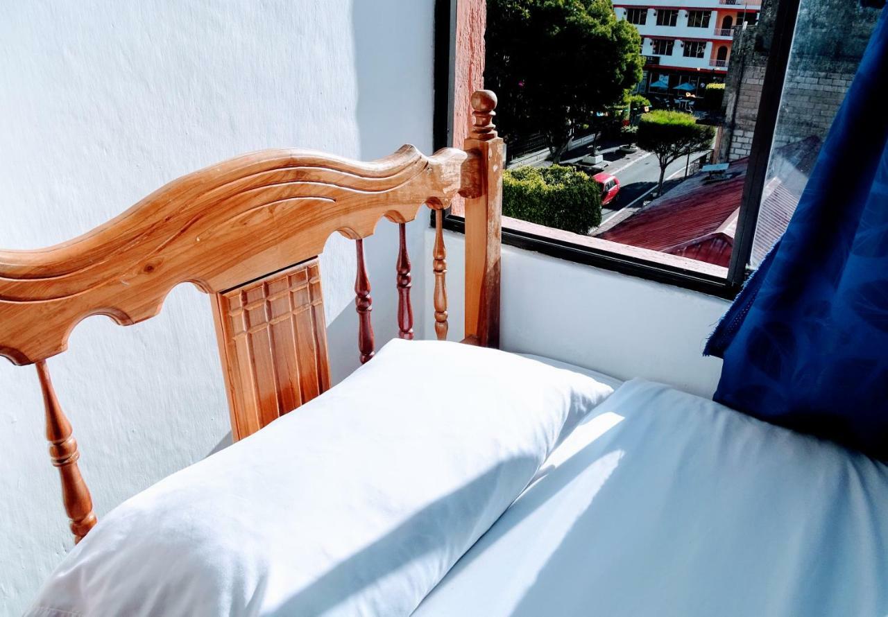 Erupcion Art Hotel & Hostel Baños Zewnętrze zdjęcie