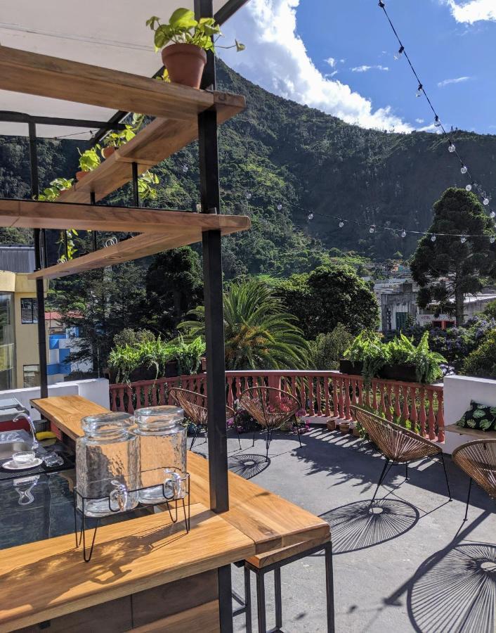 Erupcion Art Hotel & Hostel Baños Zewnętrze zdjęcie